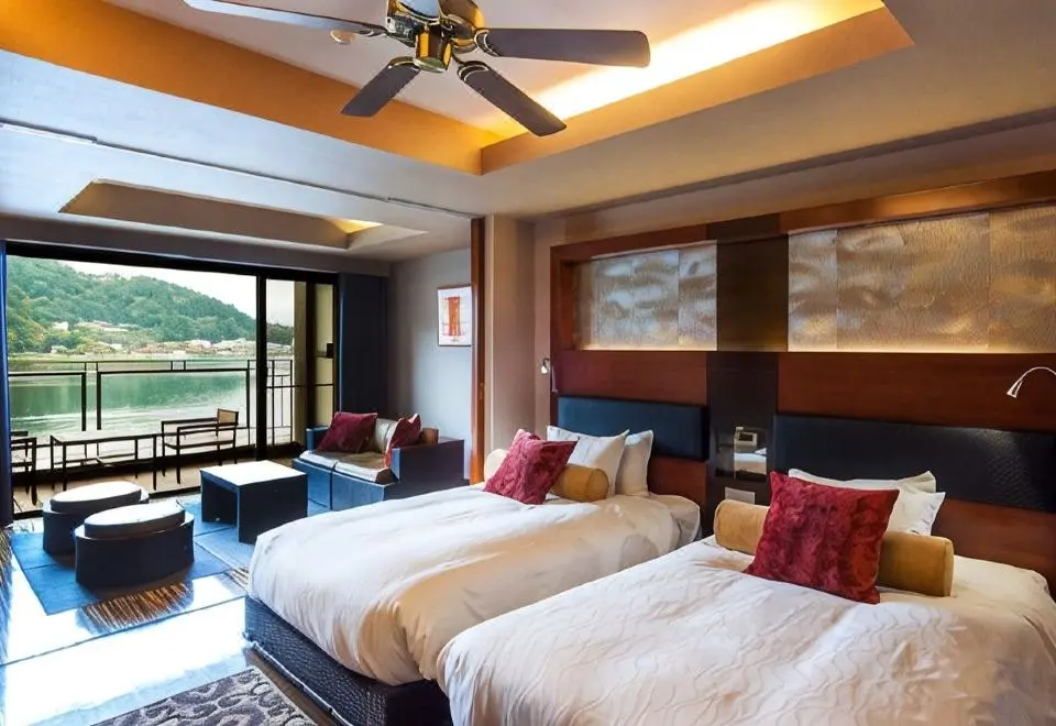 Kukuna Hotel